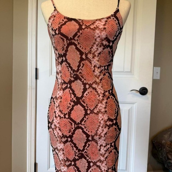 Charlotte Russe Dresses & Skirts - Charlotte Russe Snake Print Slip Dress Midi Spaghetti Strap Coral Brown Size S